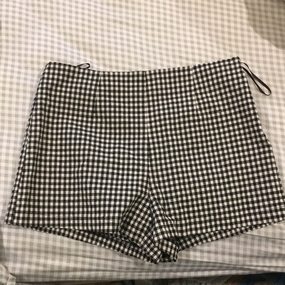 Kendall and Kylie gingham shorts